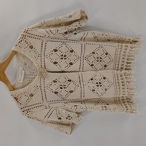 Nicole Marie Crochet Design Hook And Loop Floral Closure Size Medium Hem Fringe